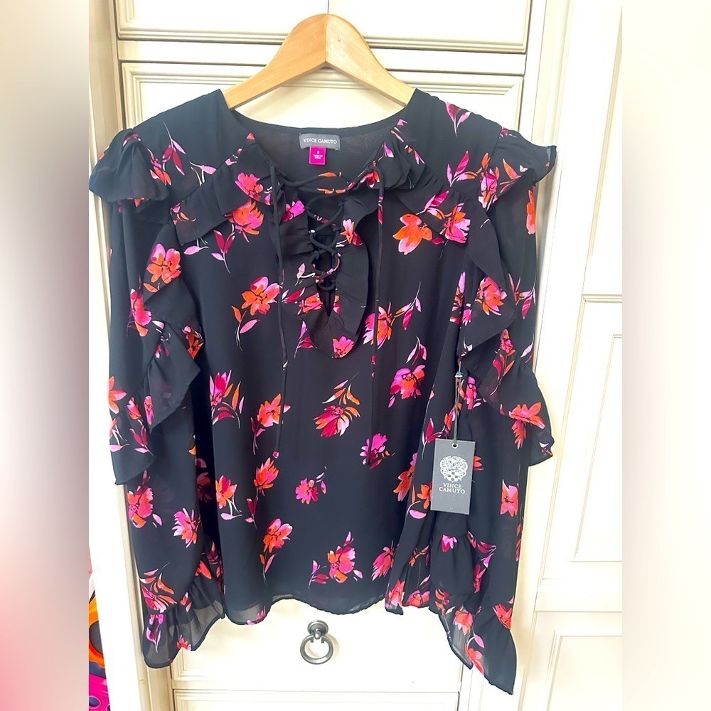 NWT-Vince Camuto Blouse -‎ Size S - Black w/ Pink & Orange Flowers, ruffles